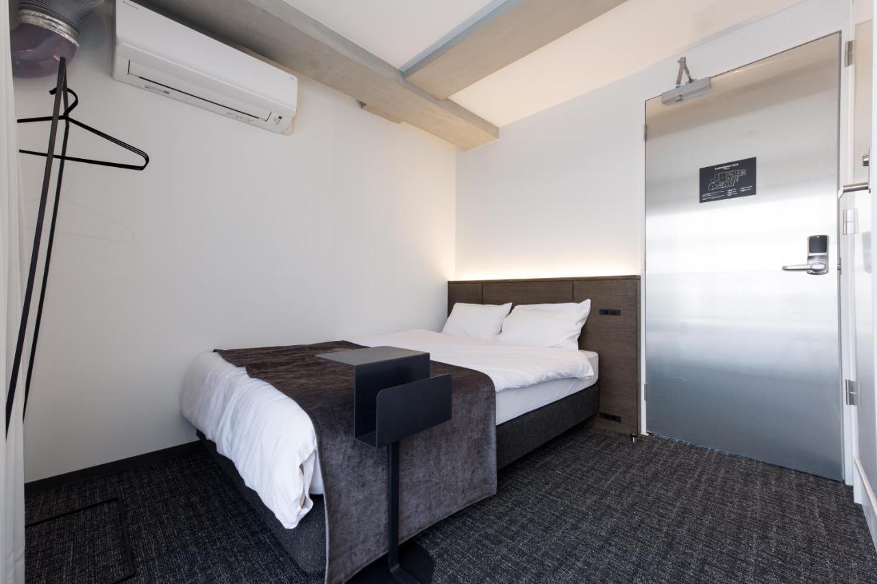 Unplan Shinjuku Hostel โตเกียว ภายนอก รูปภาพ