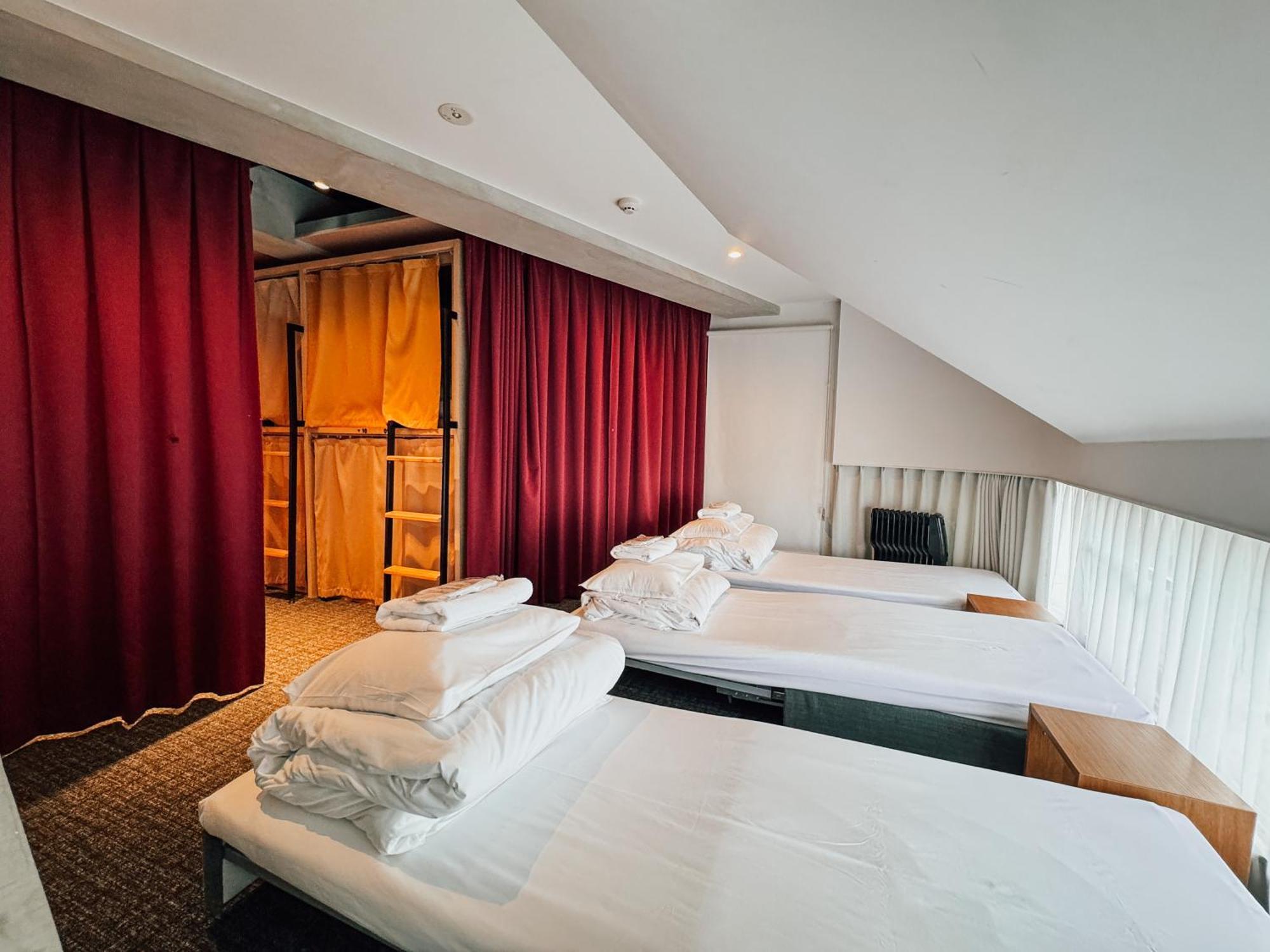 Unplan Shinjuku Hostel โตเกียว ภายนอก รูปภาพ